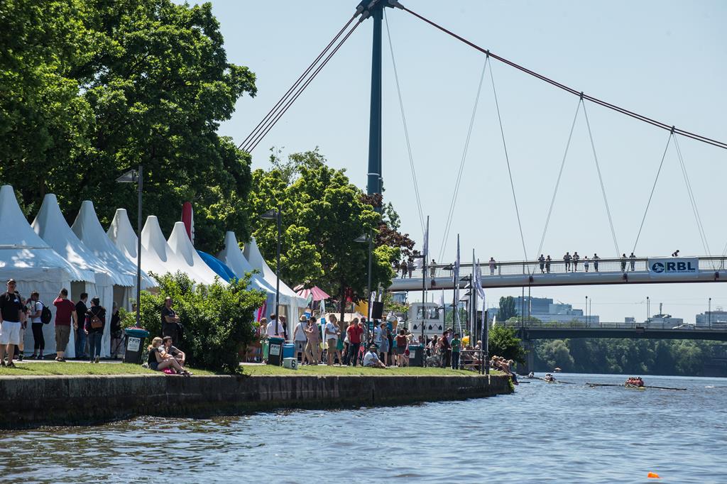 1. Renntag Frankfurt
